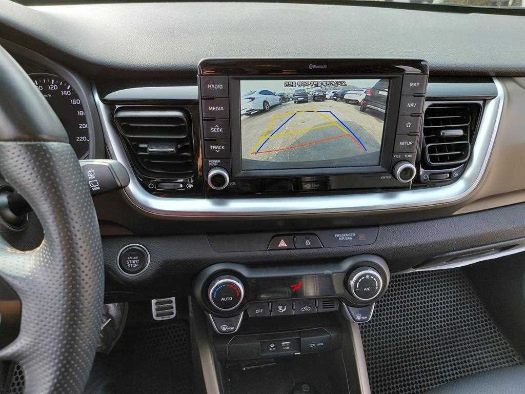 KIA Stonic - Vista 9