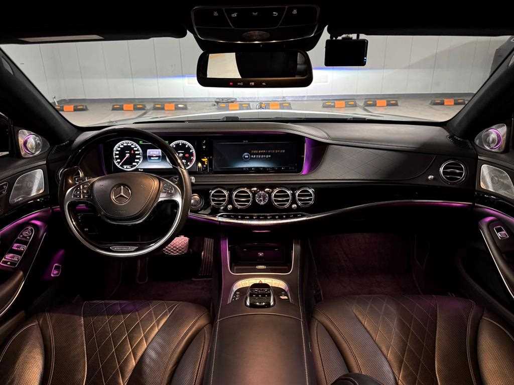 Mercedes Benz S Class - Vista 11