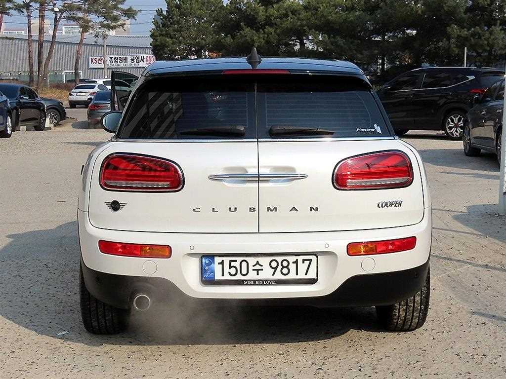 Mini Clubman - Vista 4