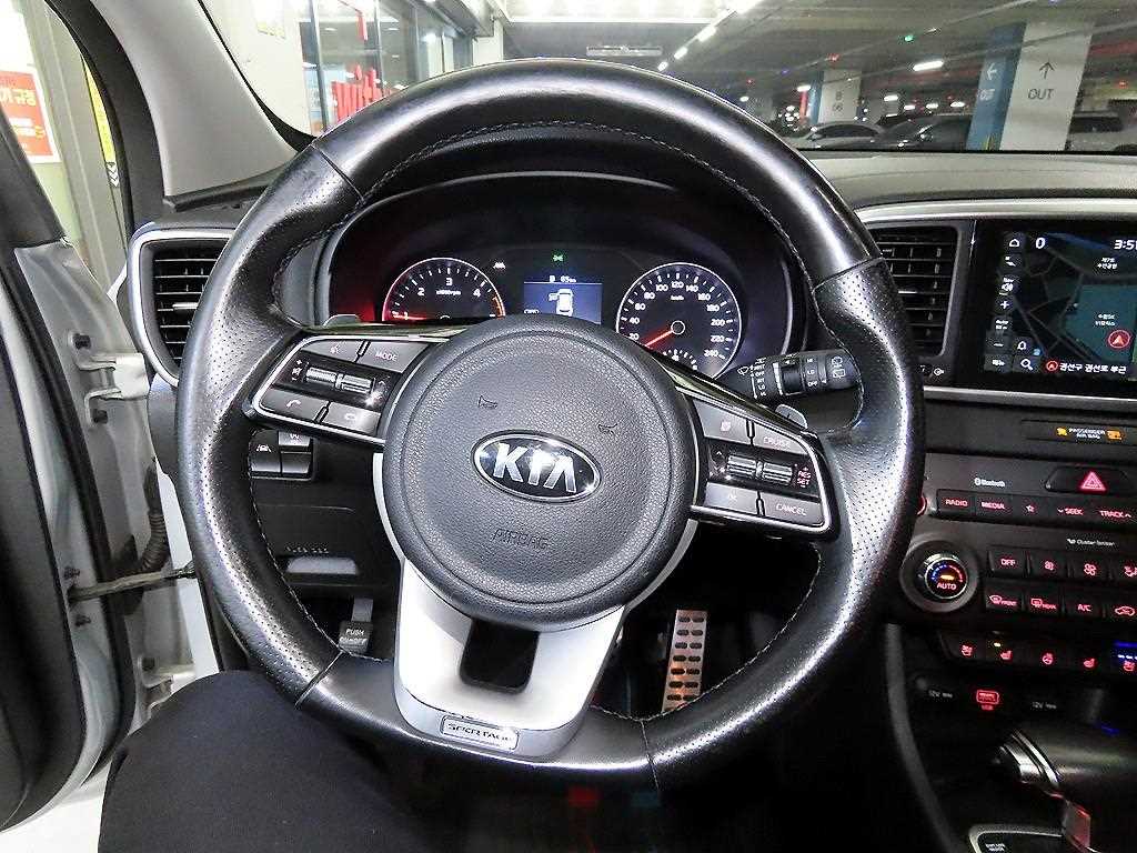 KIA Sportage - Vista 8