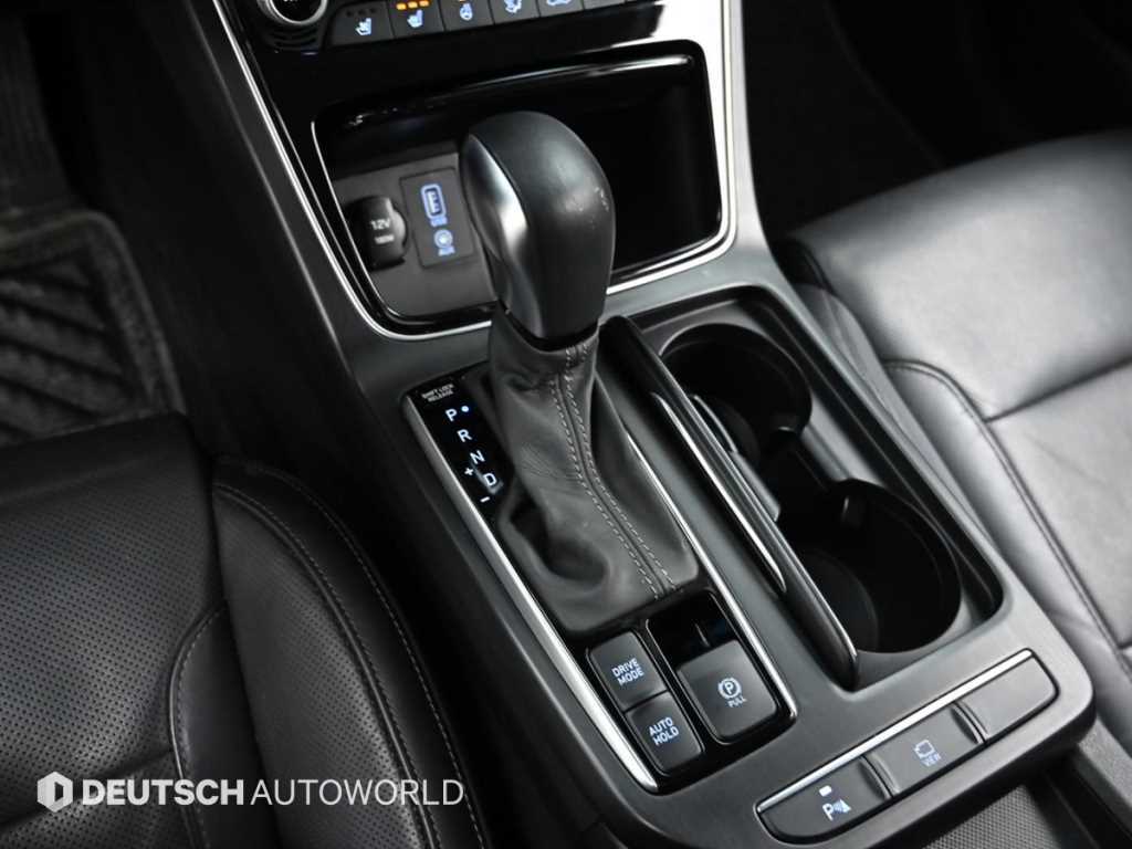 HYUNDAI Grandeur - Vista 9