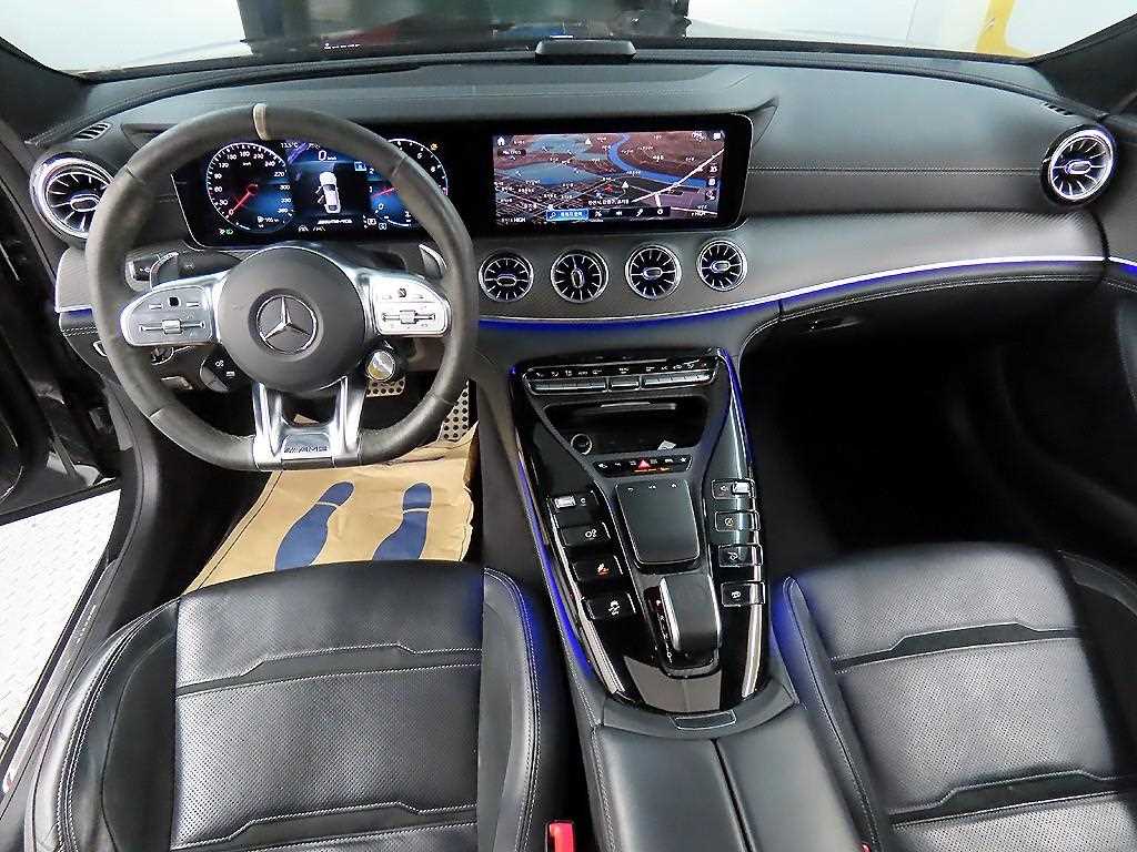 Mercedes Benz AMG GT - Vista 7