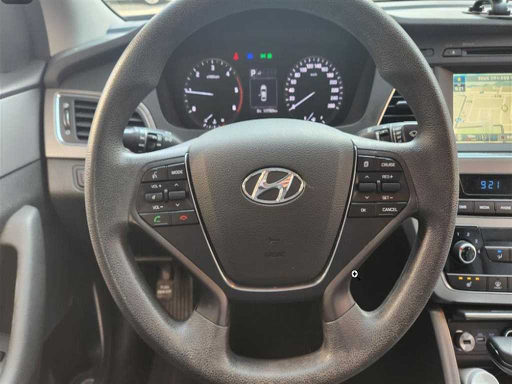 HYUNDAI Sonata - Vista 12