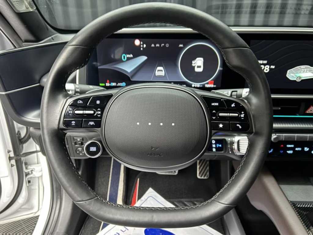 HYUNDAI Ioniq 6 - Vista 8