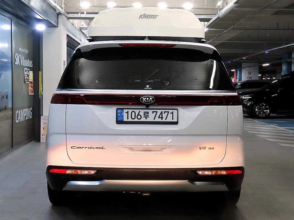 KIA Carnival - Vista 5