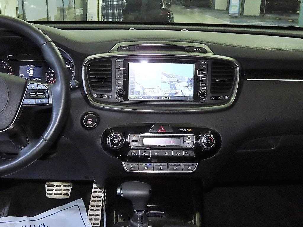 KIA Sorento - Vista 11