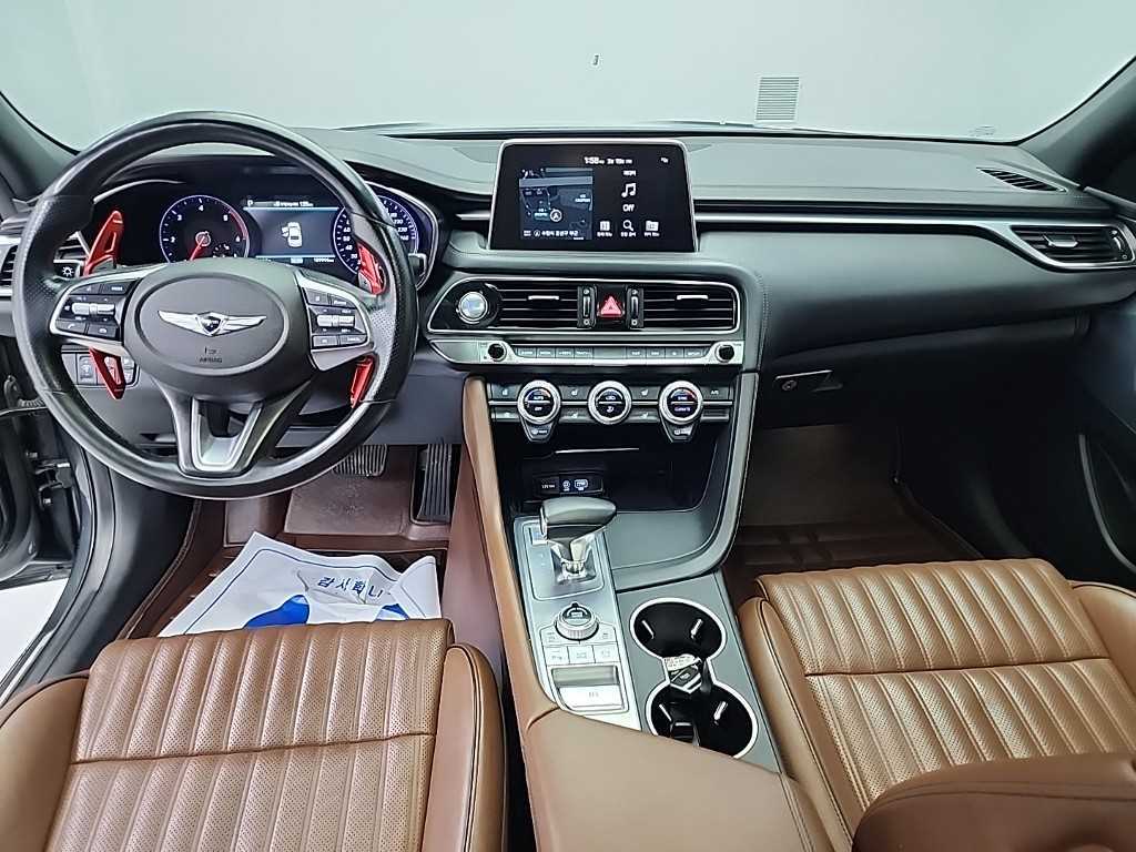 Genesis G70 - Vista 7