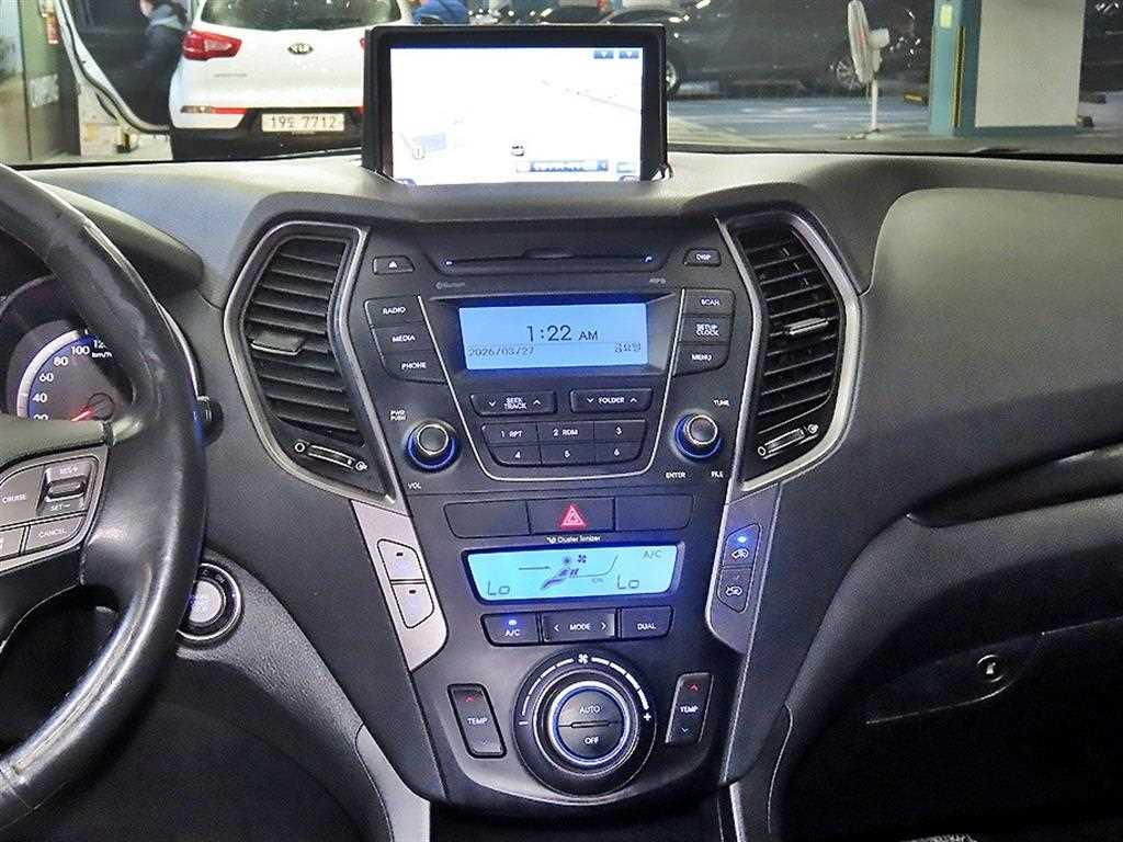 HYUNDAI Santa Fe - Vista 11