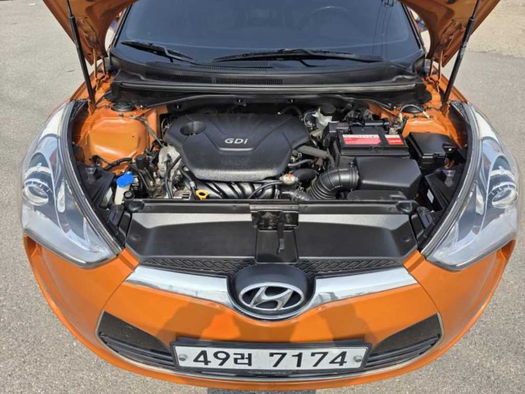 HYUNDAI Veloster - Vista 7