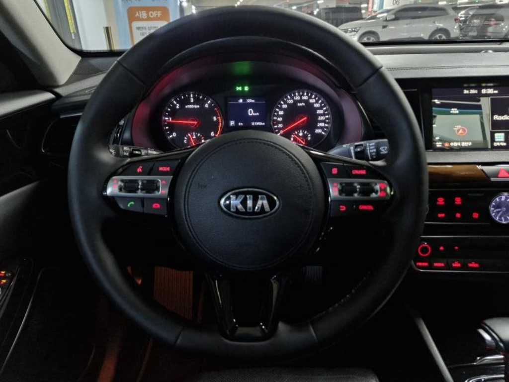 KIA K7 - Vista 7