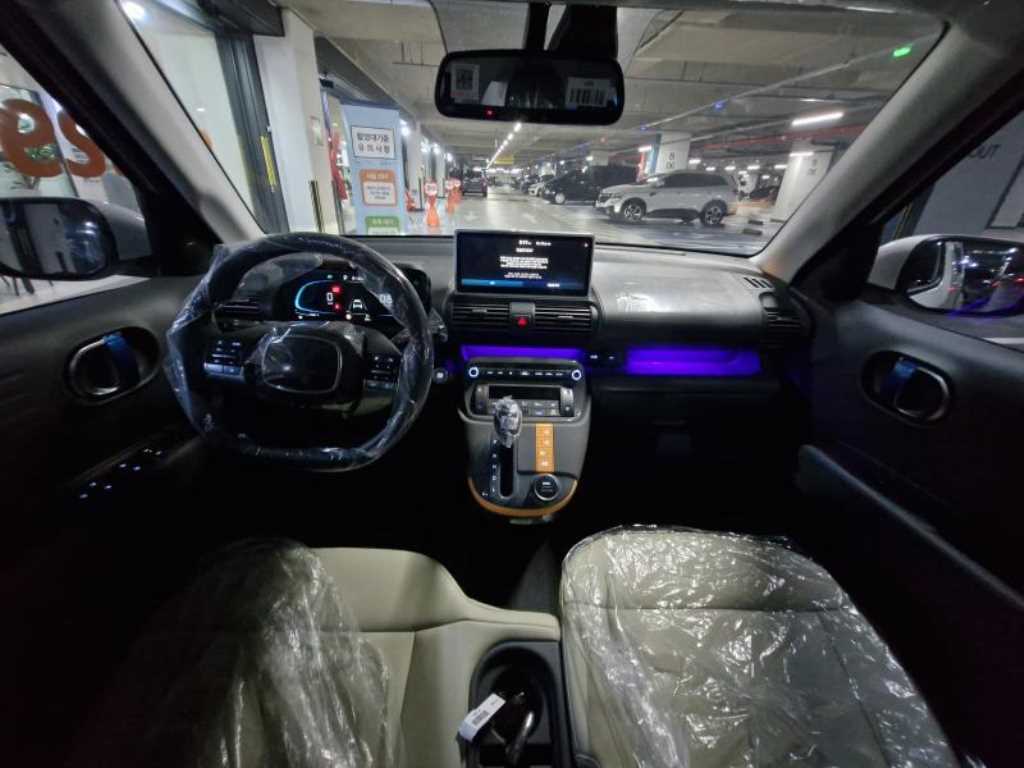 HYUNDAI Casper - Vista 6