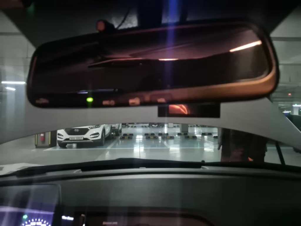 HYUNDAI Sonata - Vista 11