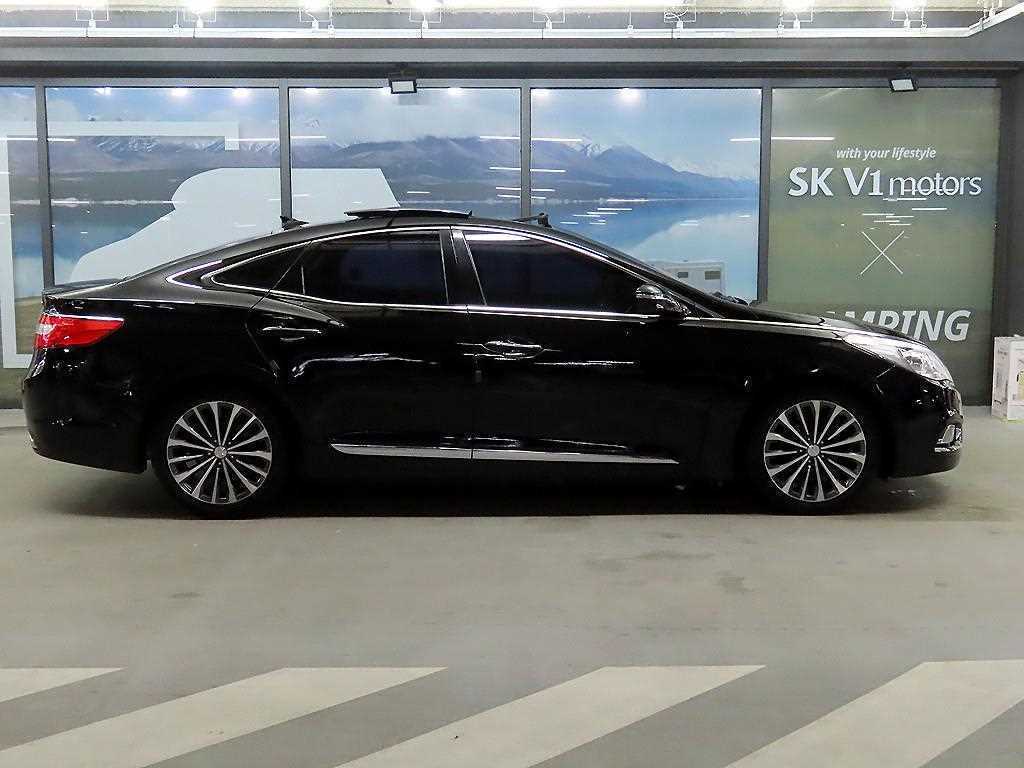 HYUNDAI Grandeur - Vista 3