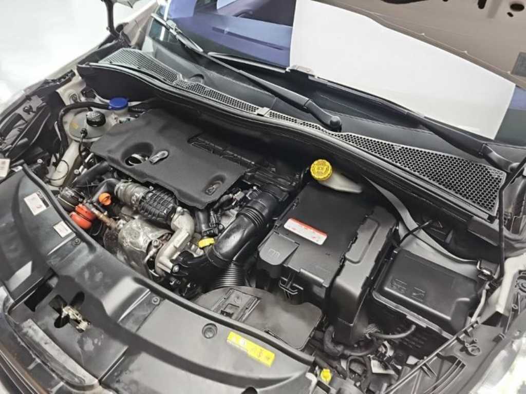 Peugeot 2008 2016 Blanco - Importación desde Corea - HF Imports Iquique - Foto 18