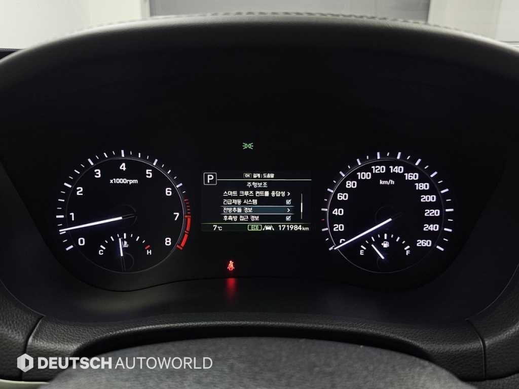 Genesis G80 - Vista 8