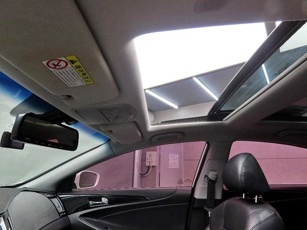 HYUNDAI Sonata 2010 Blanco - Importación desde Corea - HF Imports Iquique - Foto 17