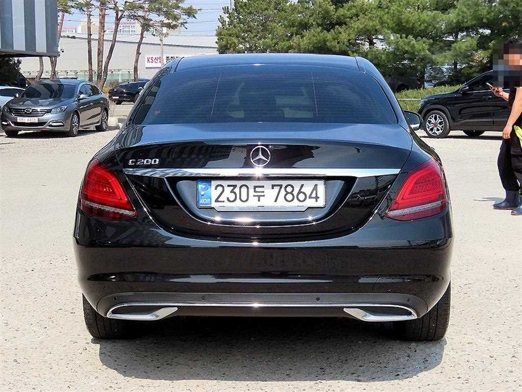 Mercedes Benz C Class - Vista 4