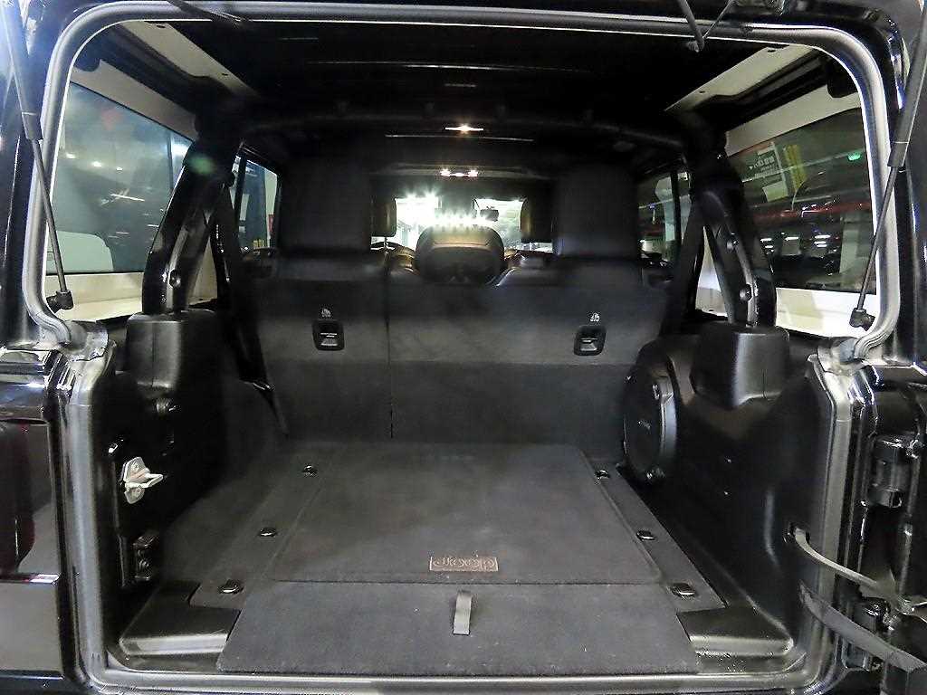 Jeep Wrangler 2020 Negro - Importación desde Corea - HF Imports Iquique - Foto 18