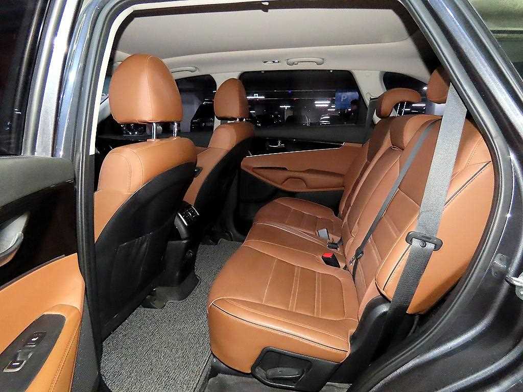 KIA Sorento - Vista 7