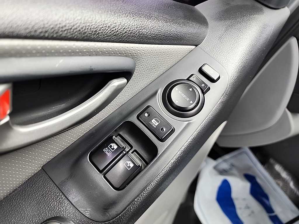 HYUNDAI Starex 2016 Plateado - Importación desde Corea - HF Imports Iquique - Foto 17