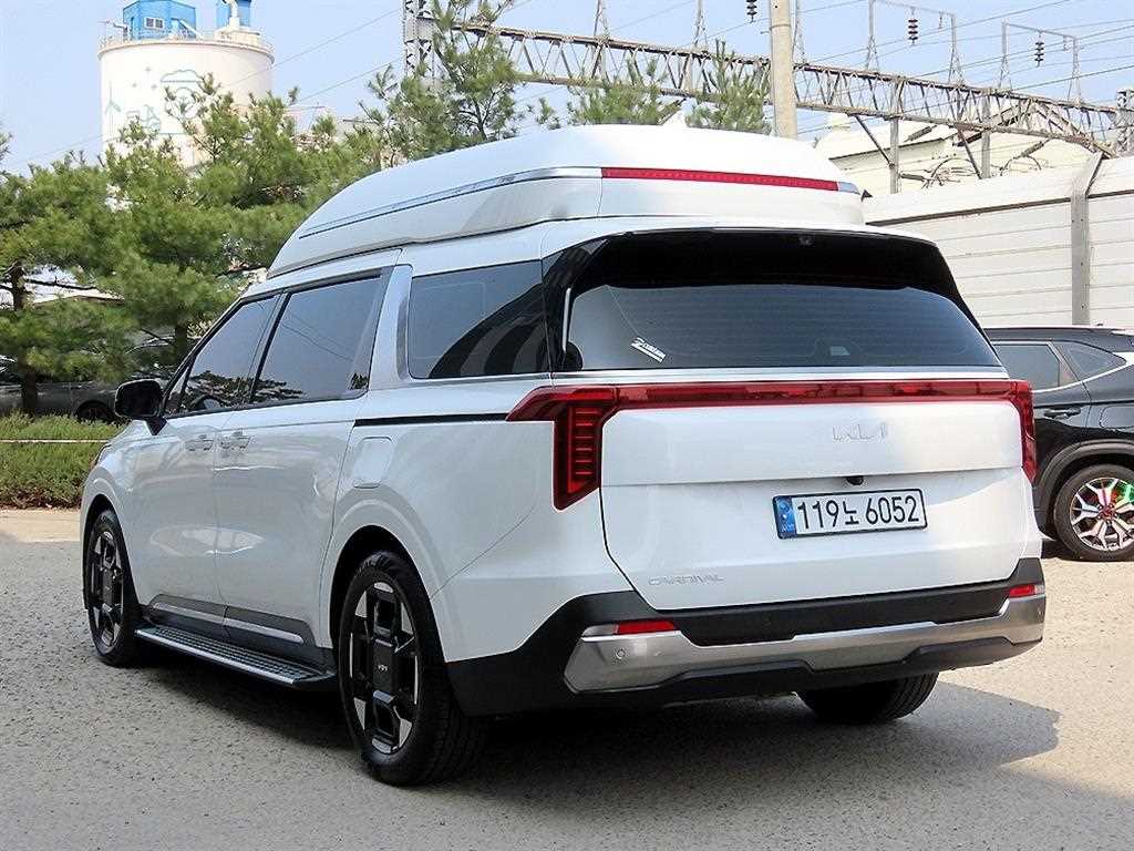 KIA Carnival - Vista 3