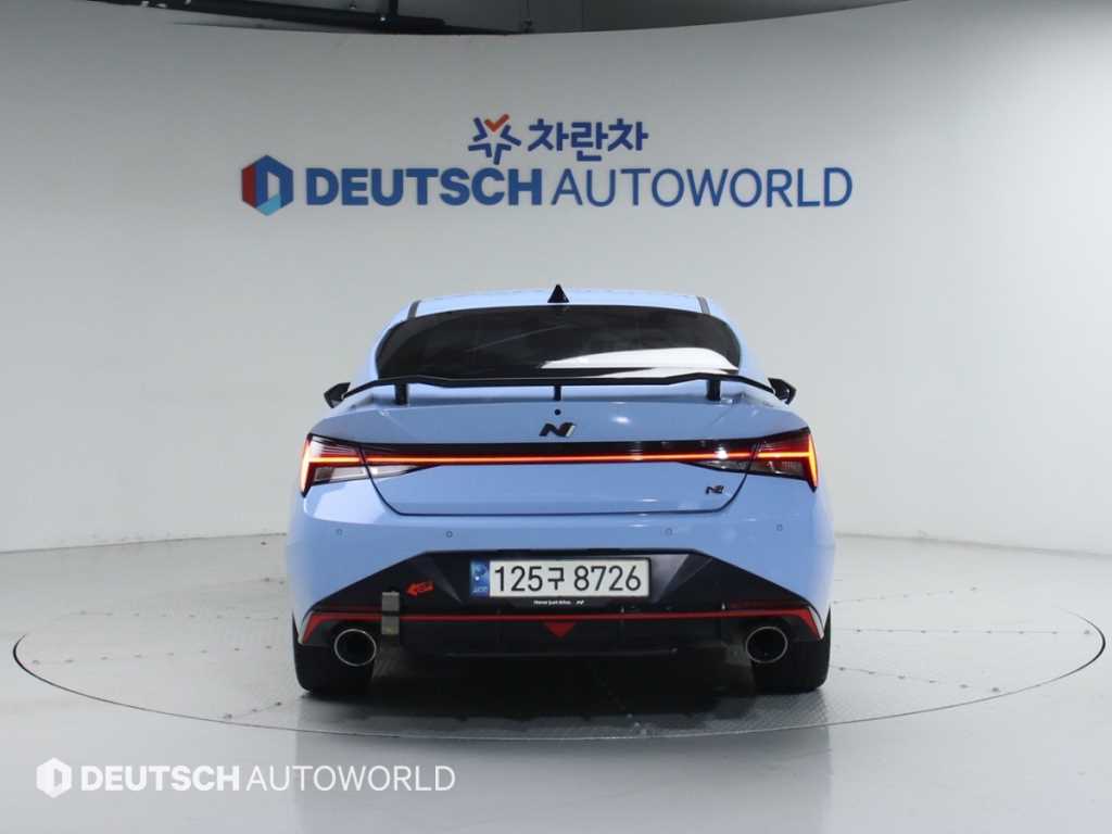 HYUNDAI Avante - Vista 4