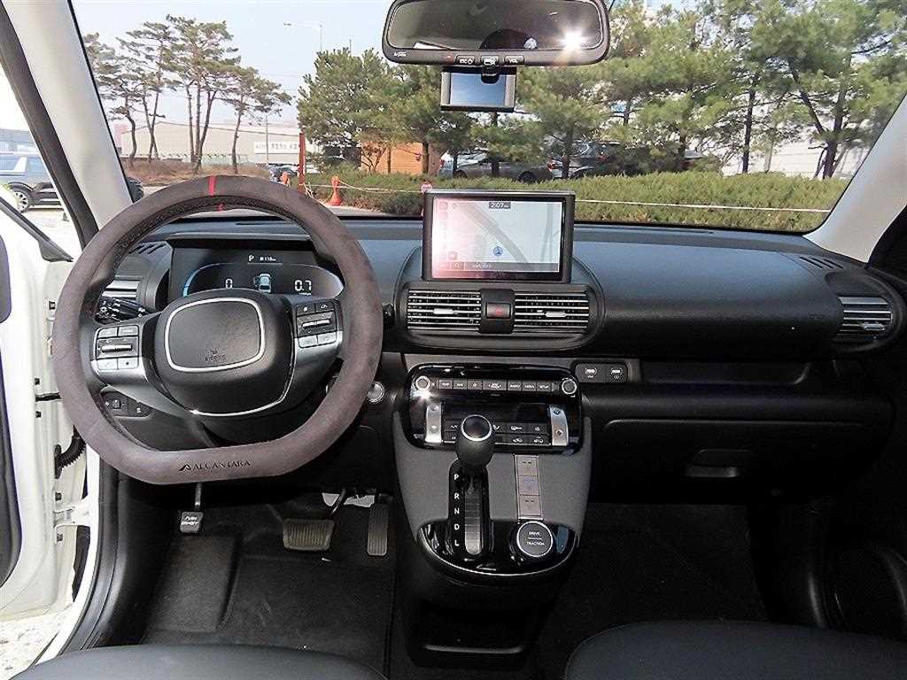 HYUNDAI Casper - Vista 7