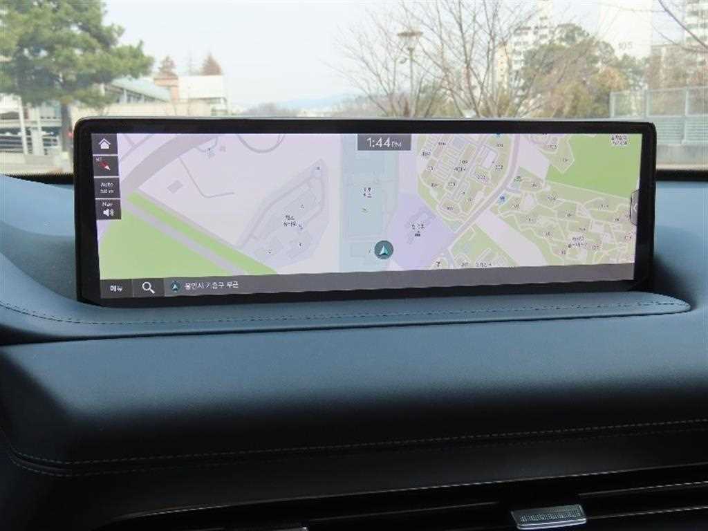 Genesis GV80 - Vista 8