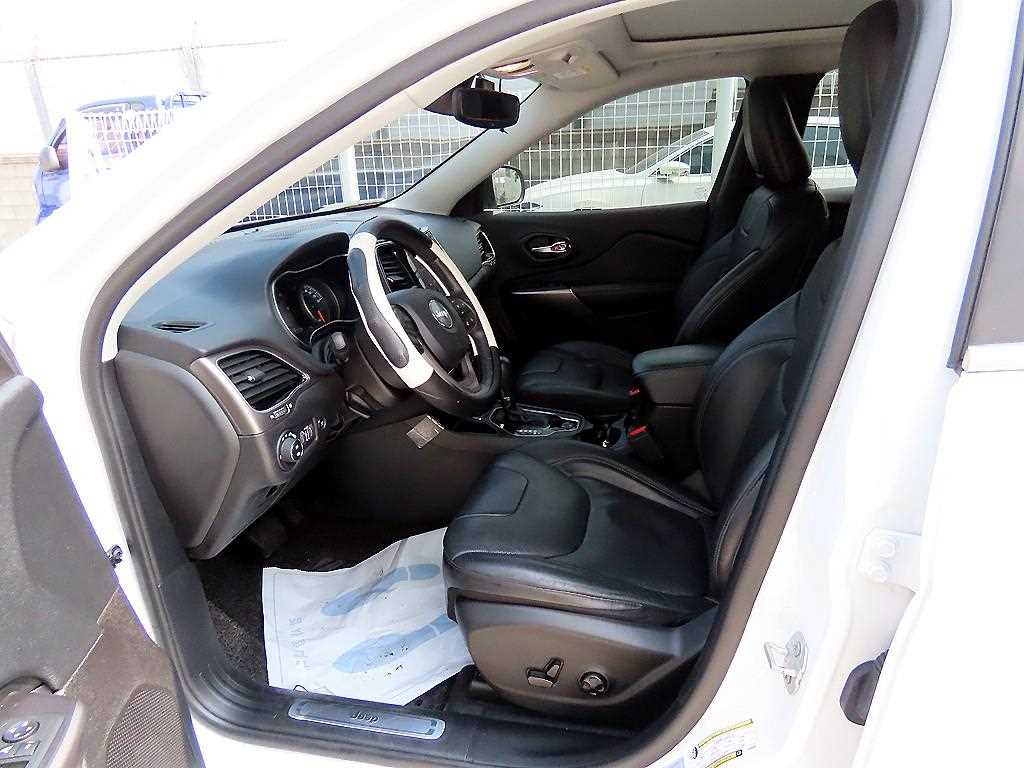 Jeep Cherokee - Vista 5