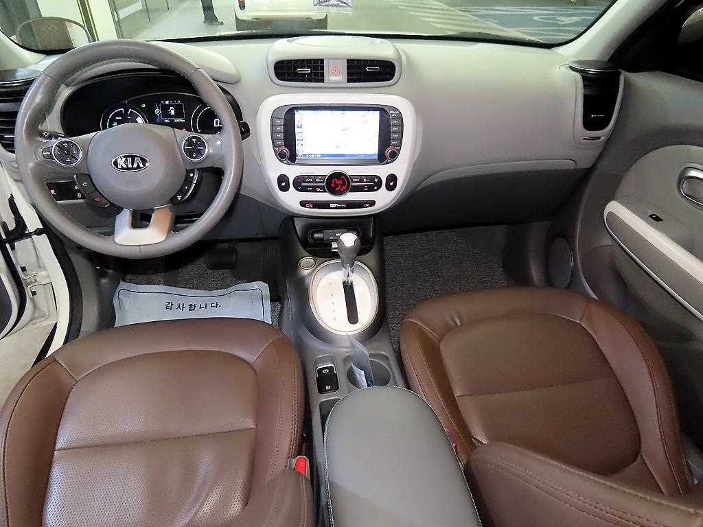 KIA Soul - Vista 10
