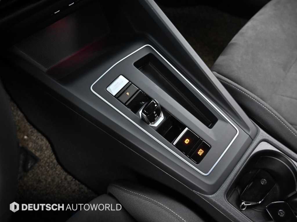 Volkswagen Golf - Vista 9