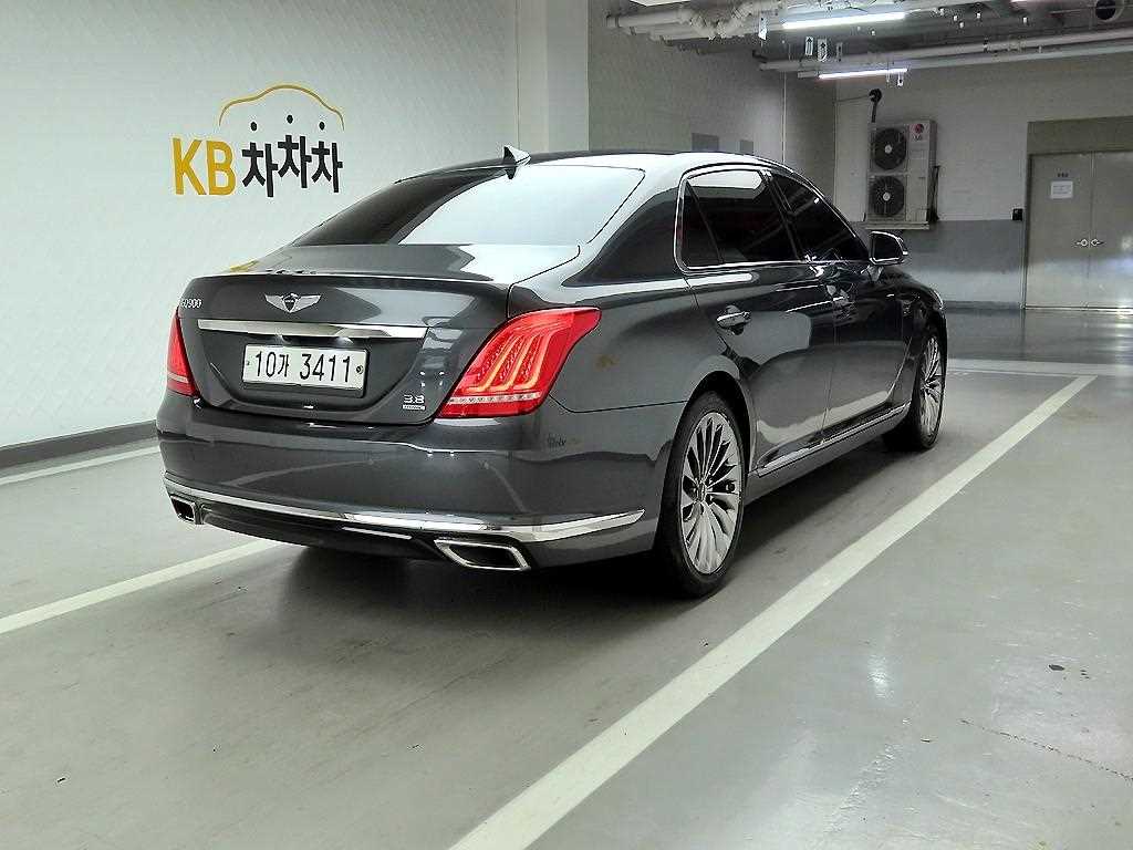 Genesis EQ900 - Vista 4