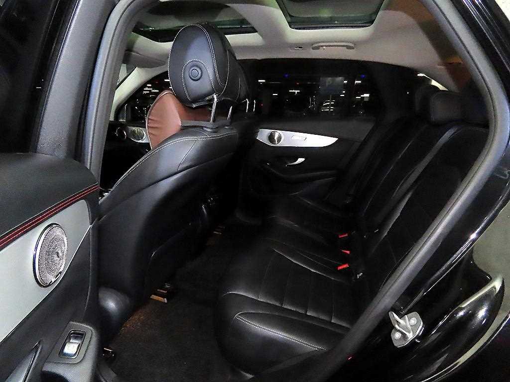 Mercedes Benz GLC Class - Vista 7