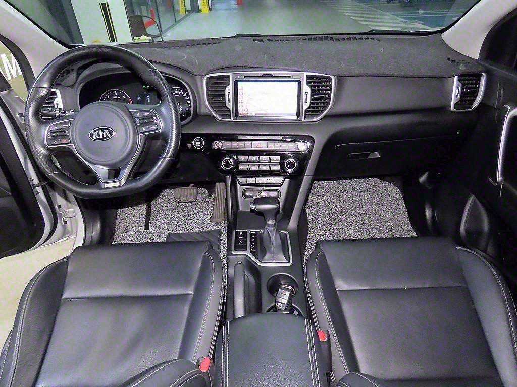 KIA Sportage - Vista 10