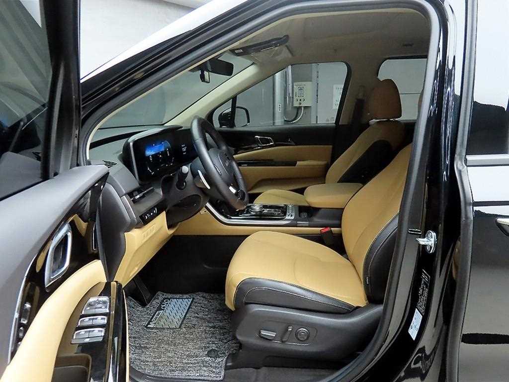 KIA Carnival - Vista 5