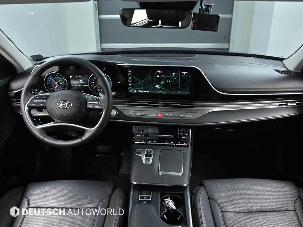 HYUNDAI Grandeur - Vista 7