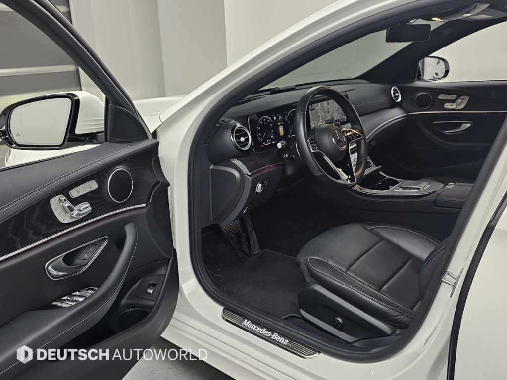 Mercedes Benz E class - Vista 11