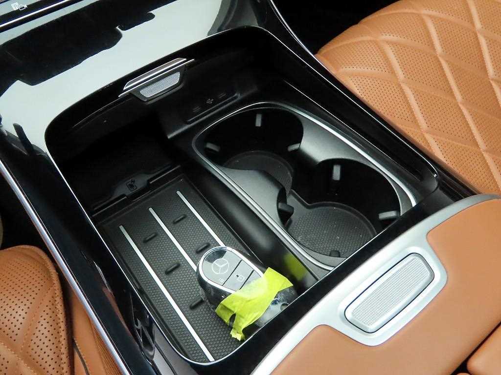 Mercedes Benz S Class - Vista 10