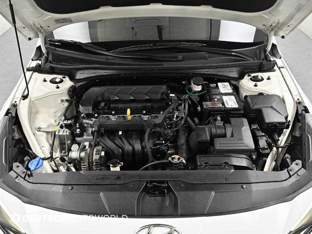 HYUNDAI Avante - Vista 7