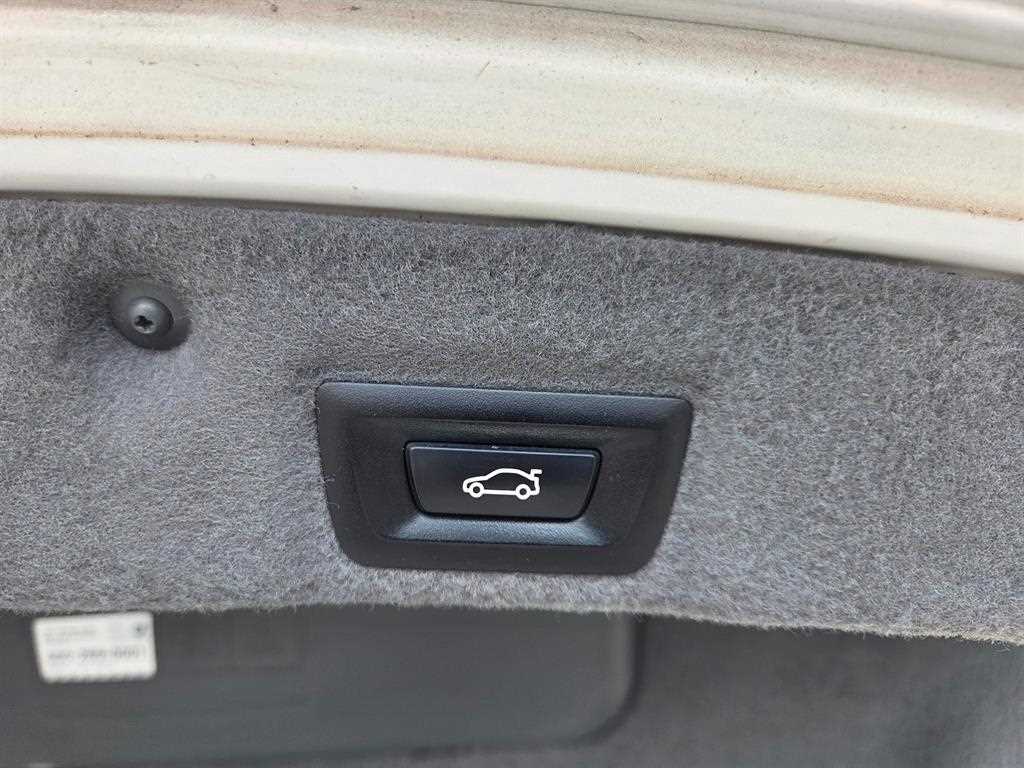 BMW 7 Series - Vista 5