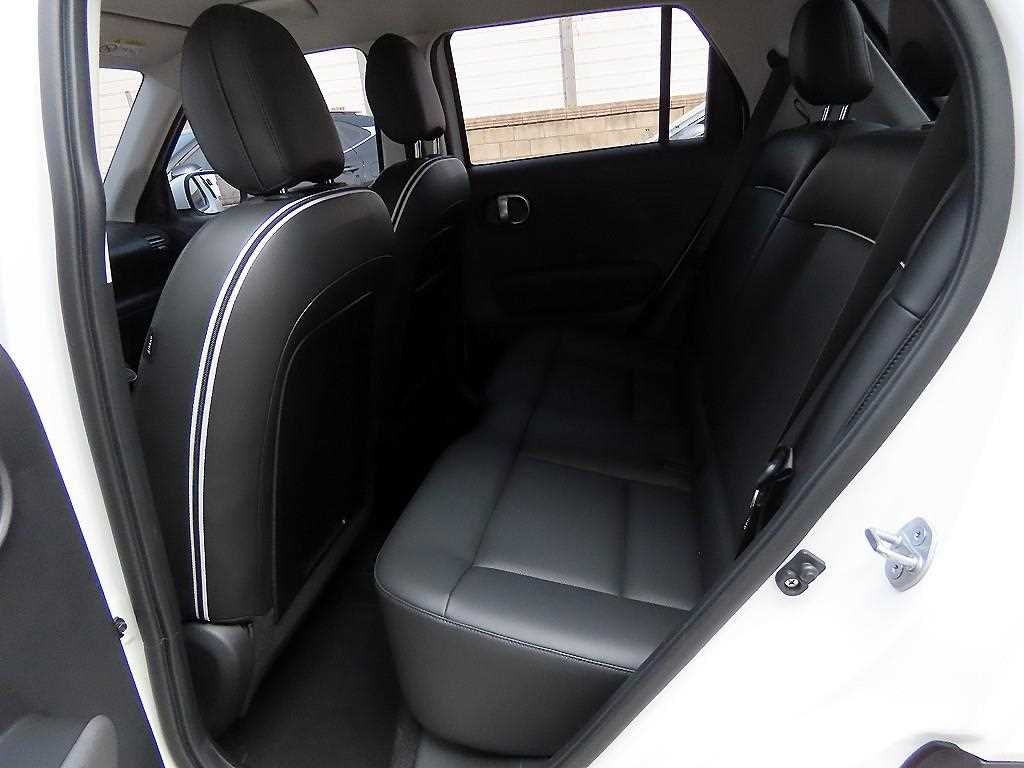 HYUNDAI Casper - Vista 6