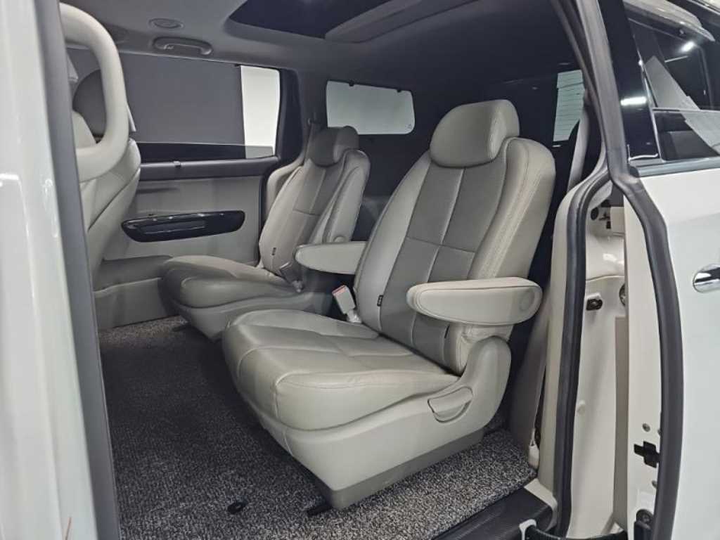 KIA Carnival 2015 Blanco - Importación desde Corea - HF Imports Iquique - Foto 17