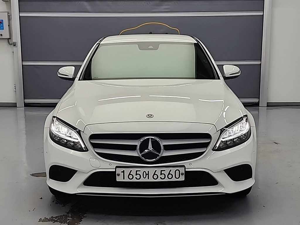 Mercedes Benz C Class - Vista 2