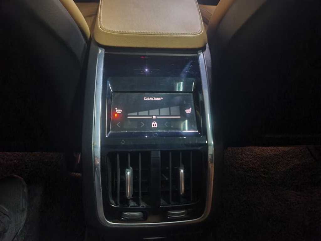 Volvo S90 - Vista 11