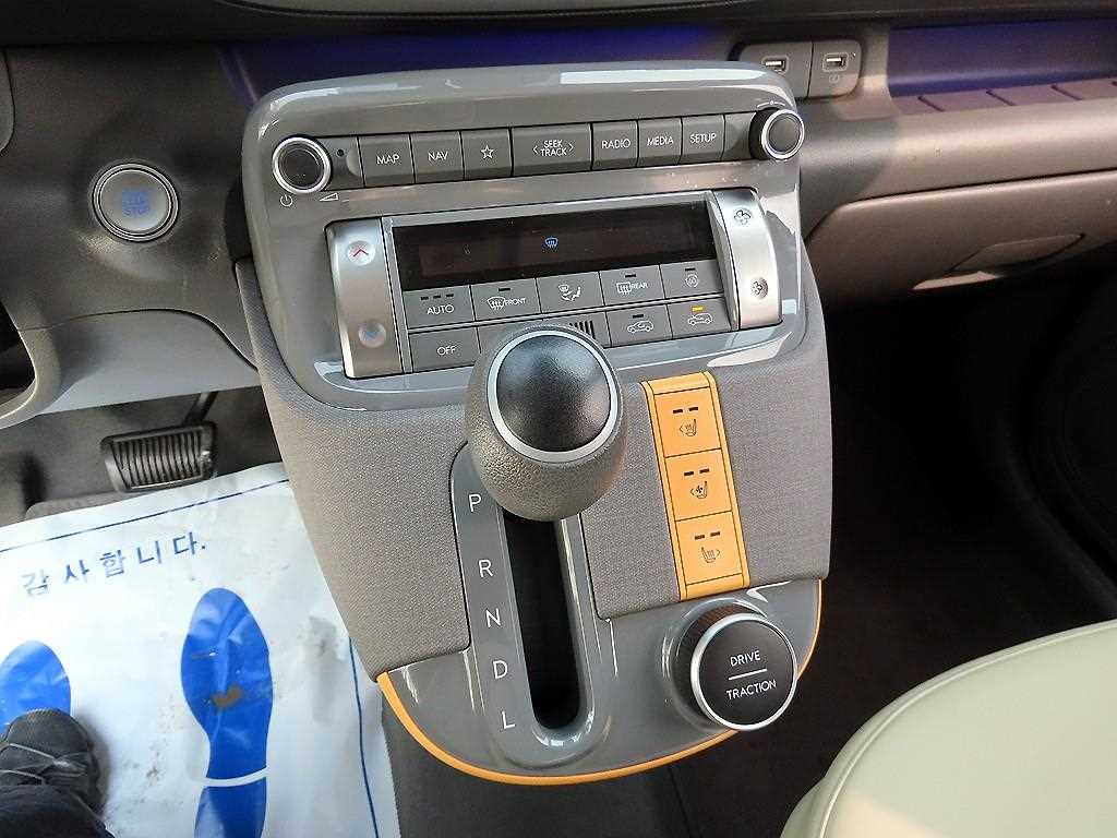 HYUNDAI Casper - Vista 10