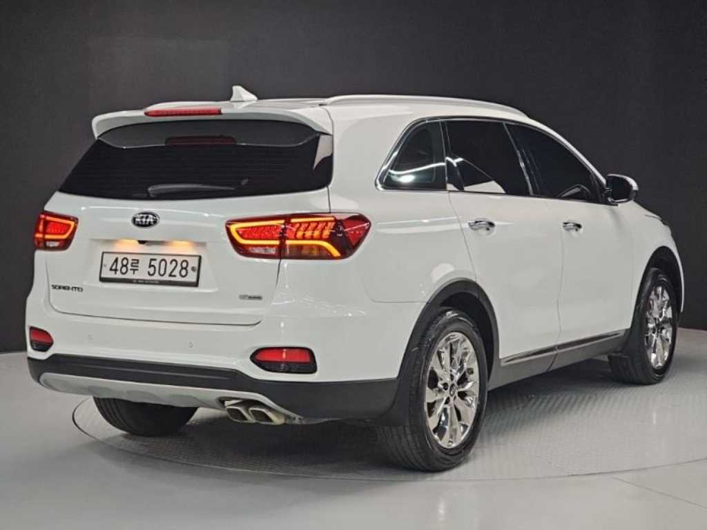 KIA Sorento - Vista 4