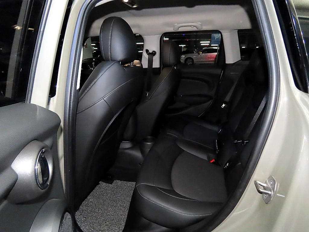 Mini Cooper - Vista 7