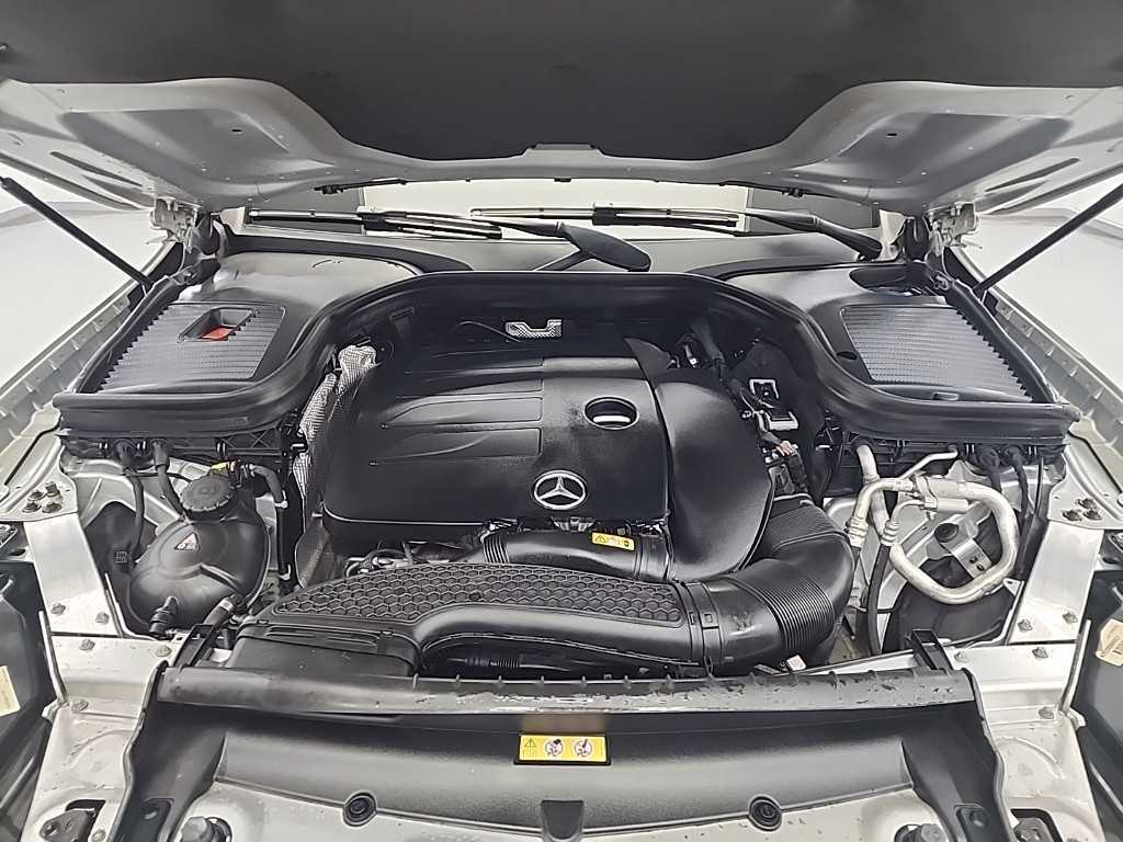 Mercedes Benz GLC Class - Vista 5