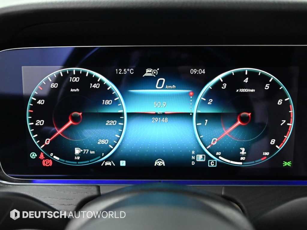 Mercedes Benz E class - Vista 8