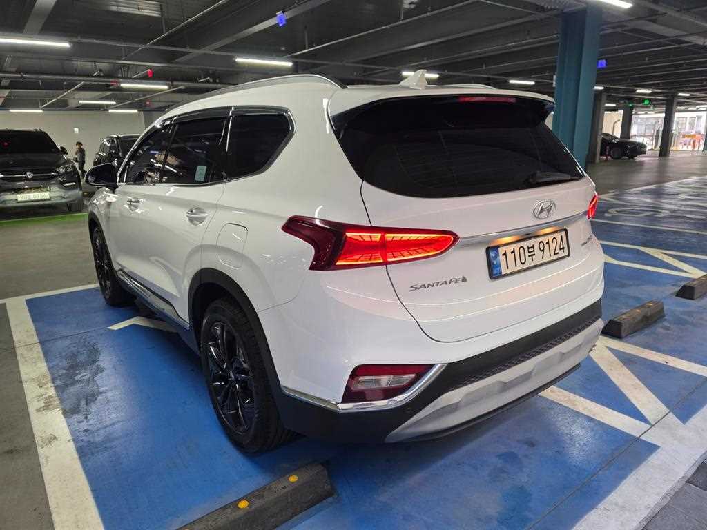HYUNDAI Santa Fe - Vista 6